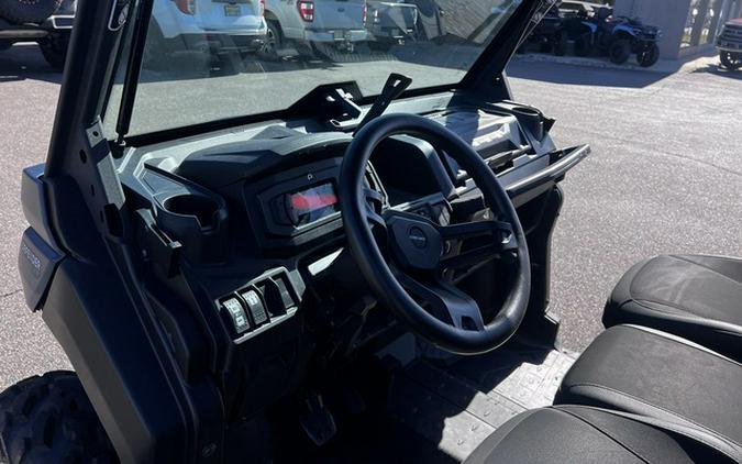 2025 Can-Am Defender XT HD10