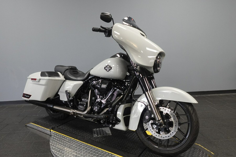 2020 Harley-Davidson CVO Street Glide