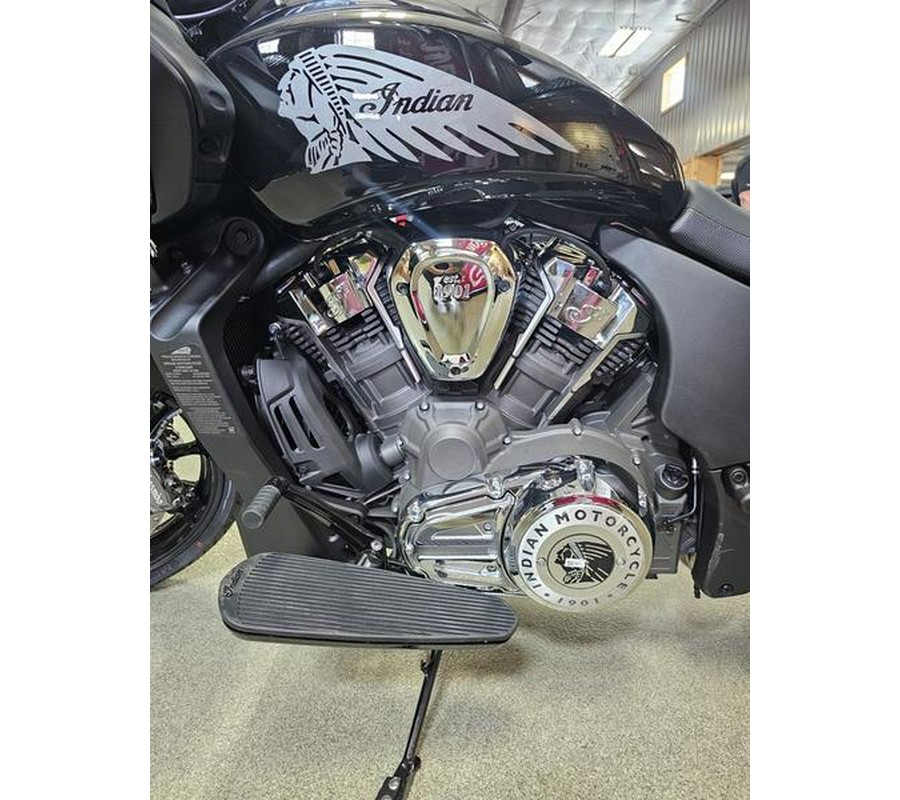 2024 Indian Motorcycle® Challenger® Black Metallic