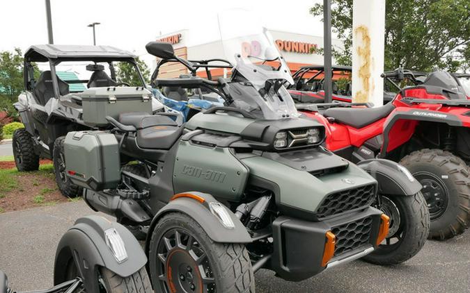 2025 Can-Am Canyon? Redrock