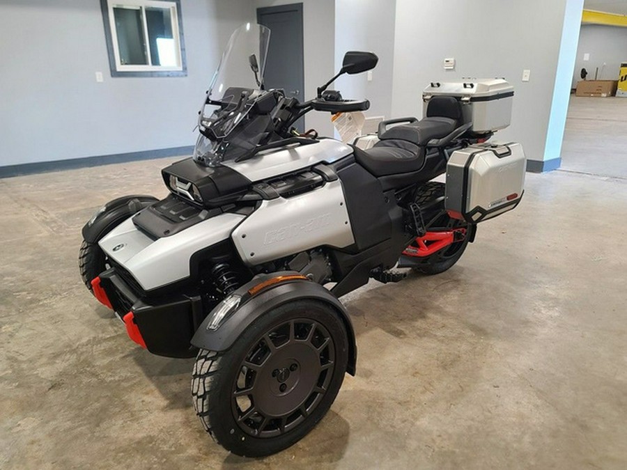 2025 Can-Am Canyon? XT