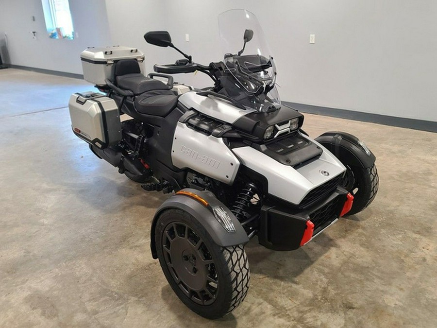 2025 Can-Am Canyon? XT