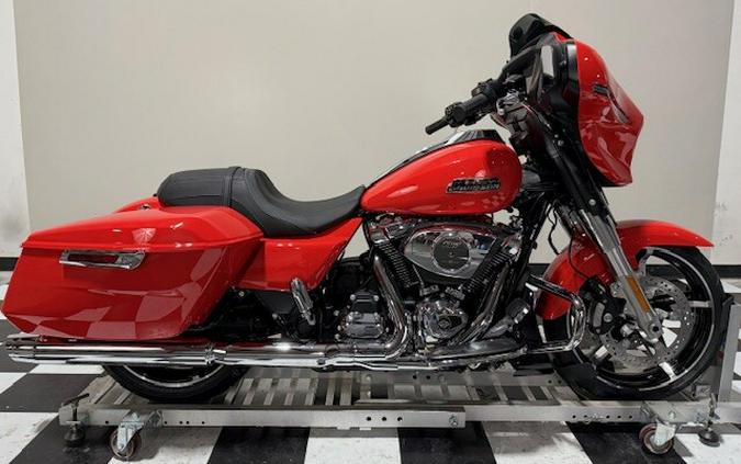 Street Glide®