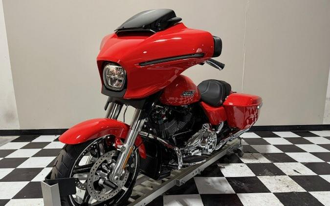 Street Glide®