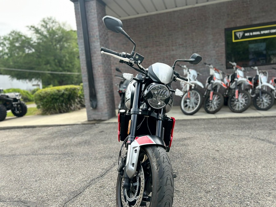 2023 Trident 660 - Triumph