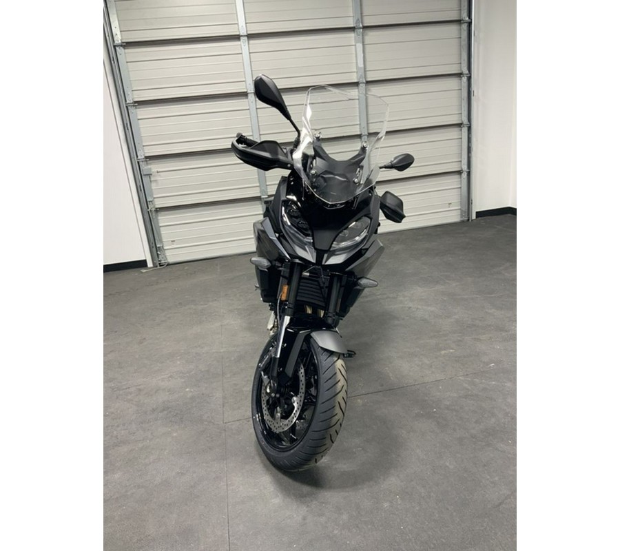 2026 BMW F 900 XR Triple Black