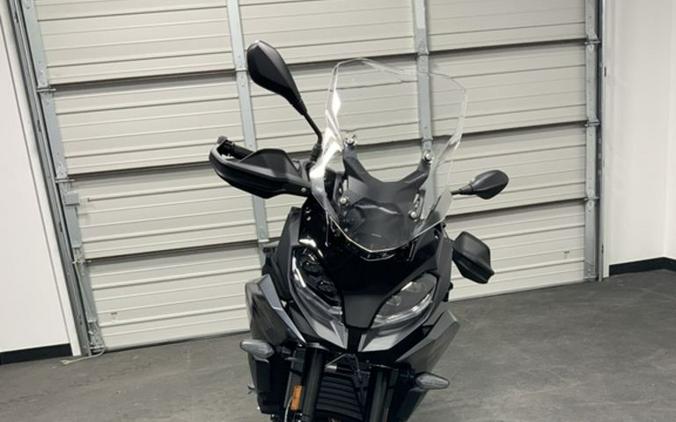 2026 BMW F 900 XR Triple Black