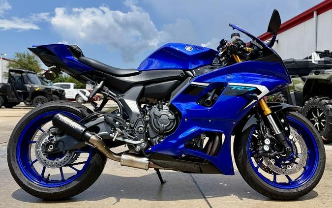 2025 Yamaha YZFR7