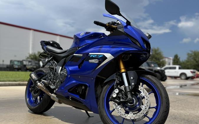 2025 Yamaha YZFR7