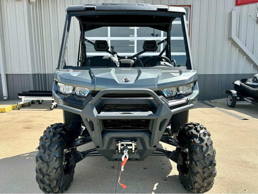 2024 Can-Am™ Defender XT HD10