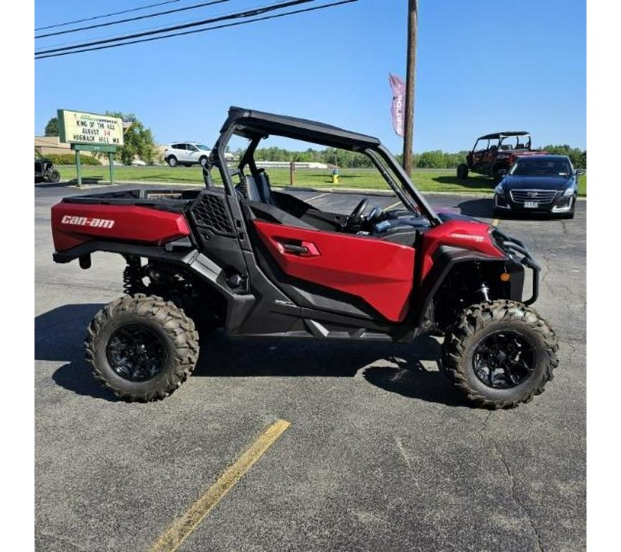 2024 Can-Am® Commander XT 700