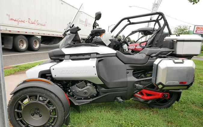2025 Can-Am Canyon? XT