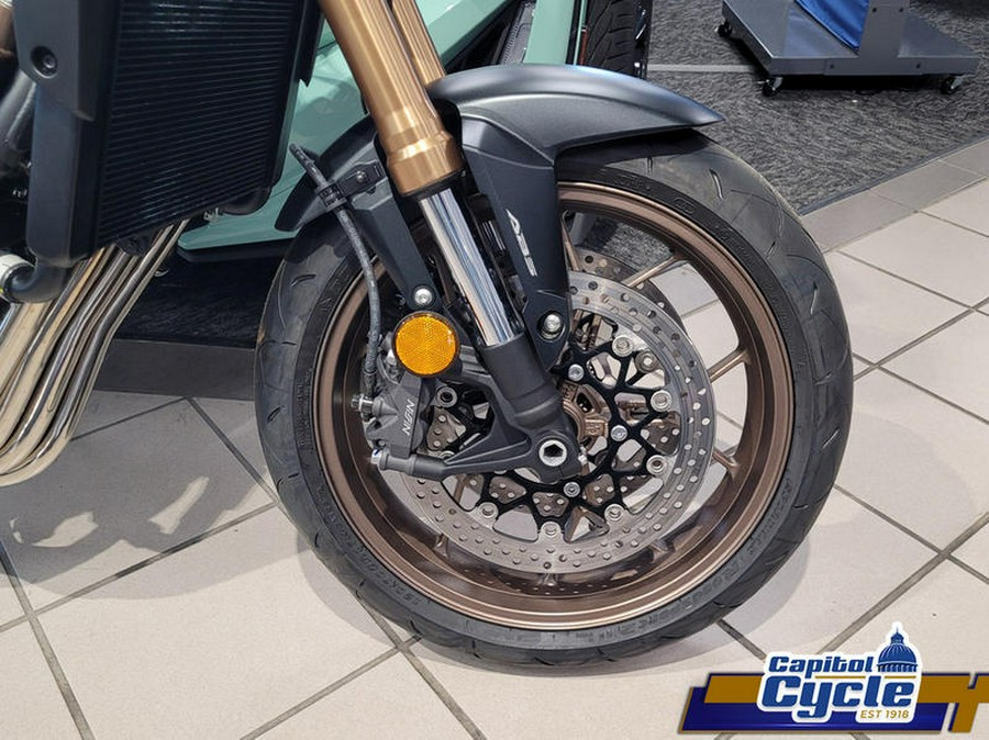 2026 Honda® CB650R E-Clutch