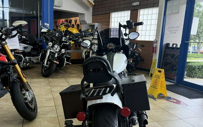 2022 Indian Chief White Smoke
