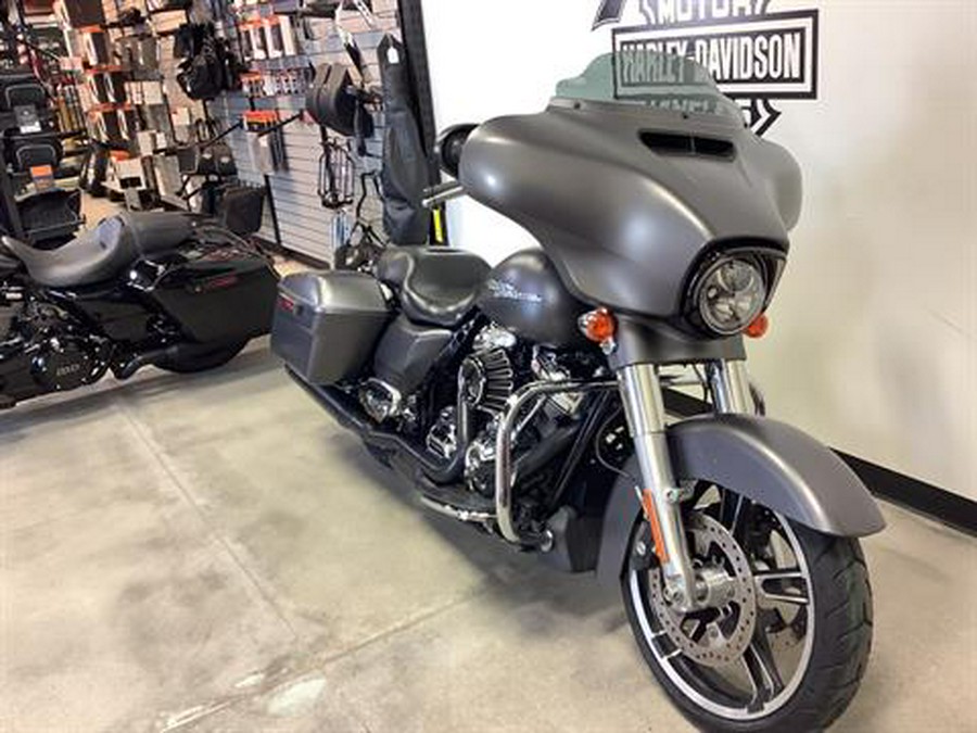 2017 Harley-Davidson Street Glide® Special