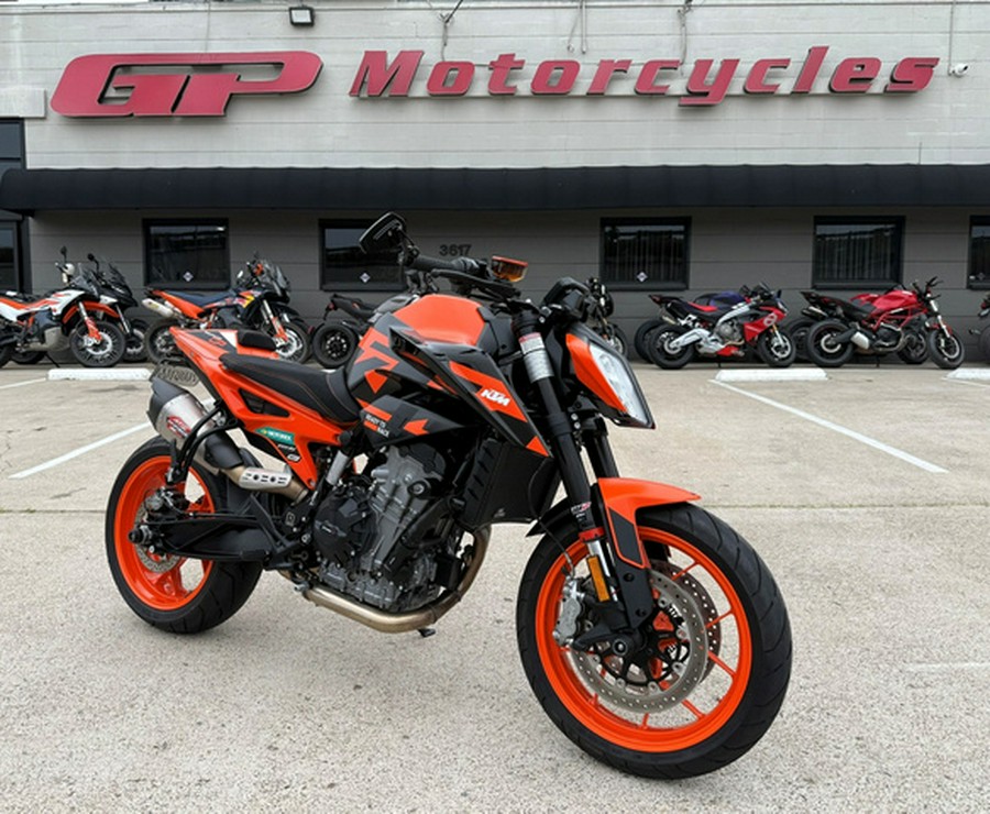 2022 KTM Duke 890 GP