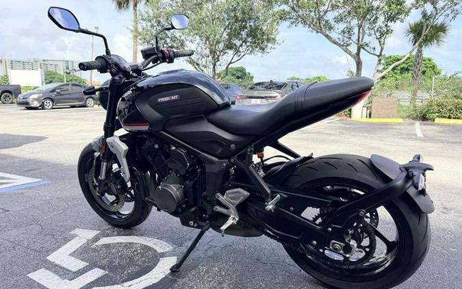 2022 Triumph Trident 660 Sapphire Black