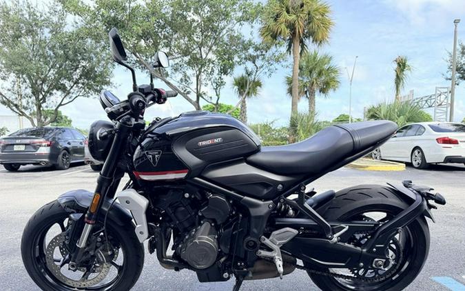 2022 Triumph Trident 660 Sapphire Black