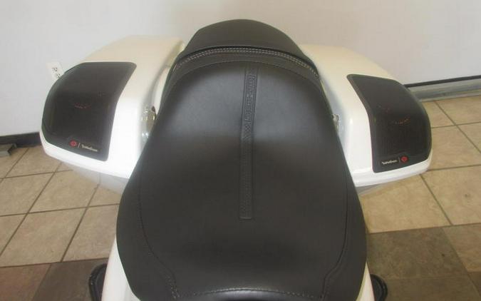 2025 Harley-Davidson® FLHX - Street Glide®
