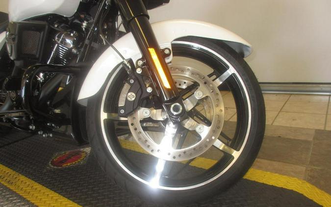 2025 Harley-Davidson® FLHX - Street Glide®
