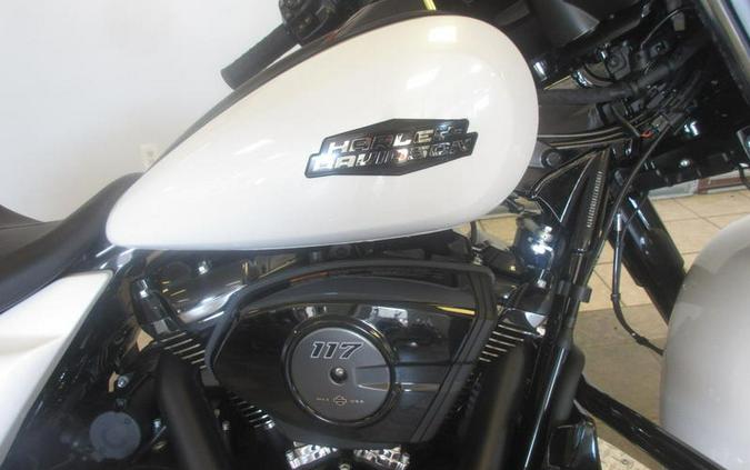 2025 Harley-Davidson® FLHX - Street Glide®