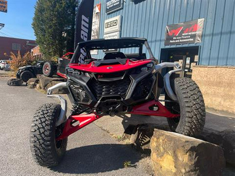 2024 Can-Am Maverick R X 999T DCT