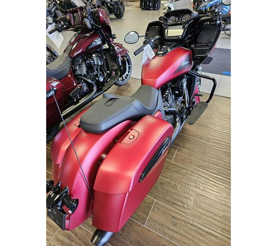 2024 Indian Motorcycle® Challenger® Dark Horse® Sunset Red Smoke