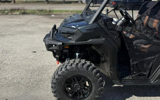 2026 Can-Am® Defender MAX LONE STAR HD11