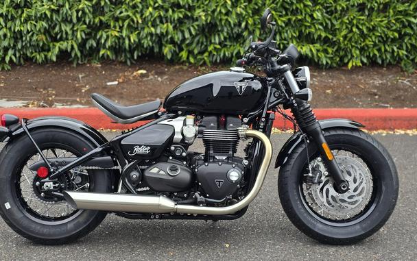 2026 Triumph BONNEVILLE BOBBER