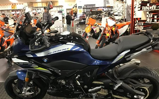 2024 BMW S 1000 XR Gravity Blue Metallic