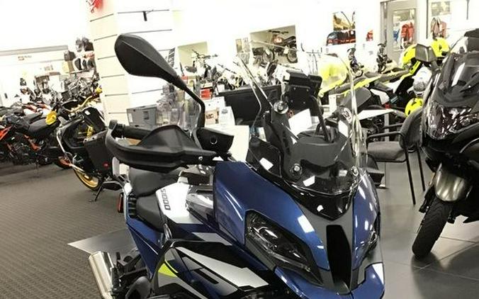 2024 BMW S 1000 XR Gravity Blue Metallic