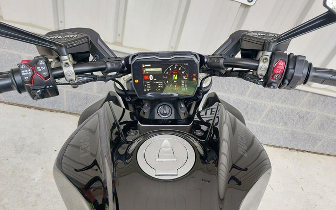 2024 DUCATI Diavel V4