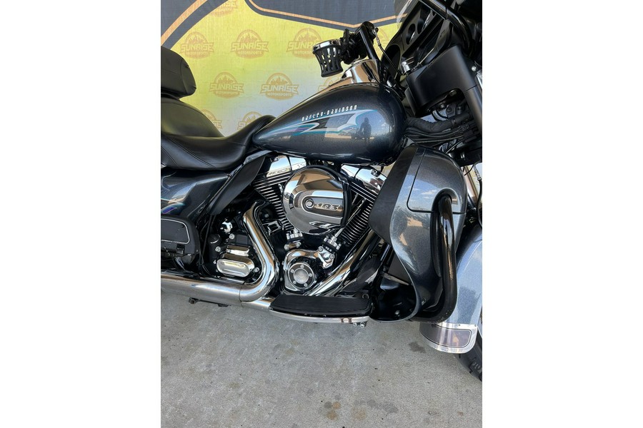 2015 Harley-Davidson® FLHTCU Electra Glide® Ultra Classic®