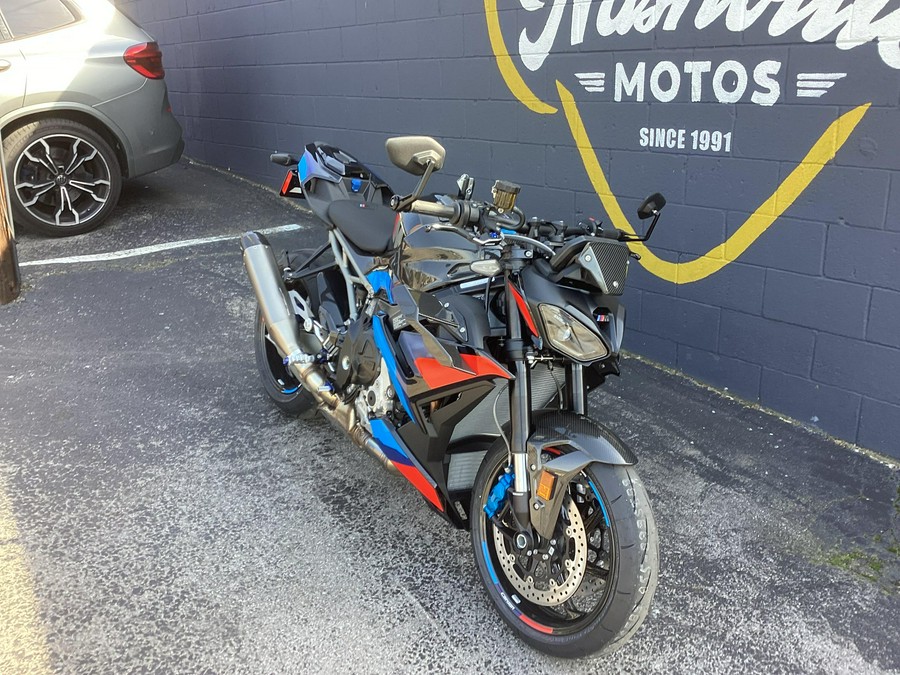 2026 BMW M 1000 R