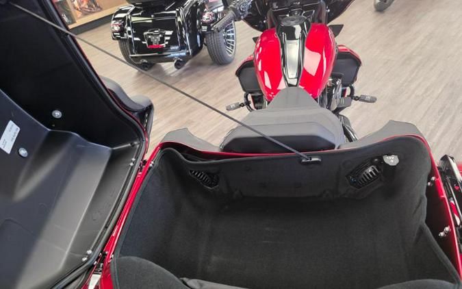 2026 Harley-Davidson FLHLT