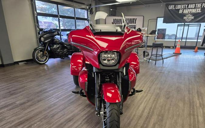 2026 Harley-Davidson FLHLT