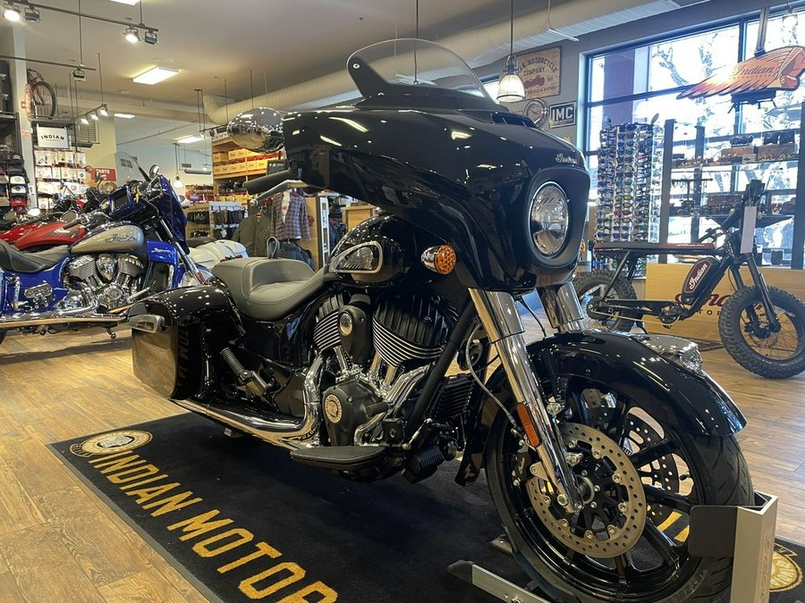 2024 Indian Motorcycle® Chieftain® Black Metallic