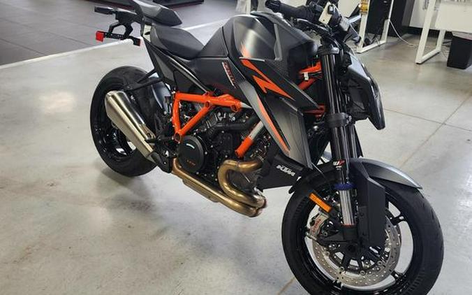 2024 KTM 1390 Super Duke R Evo First Look [17 Fast Facts]