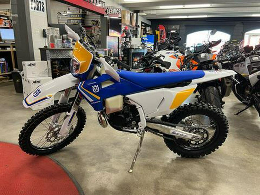 2025 Husqvarna TE 300 Heritage