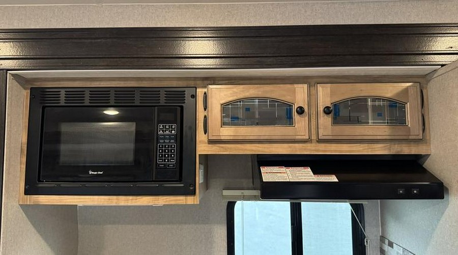 2019 Coachmen Freedom Express Liberty Edition 320BHDSLE