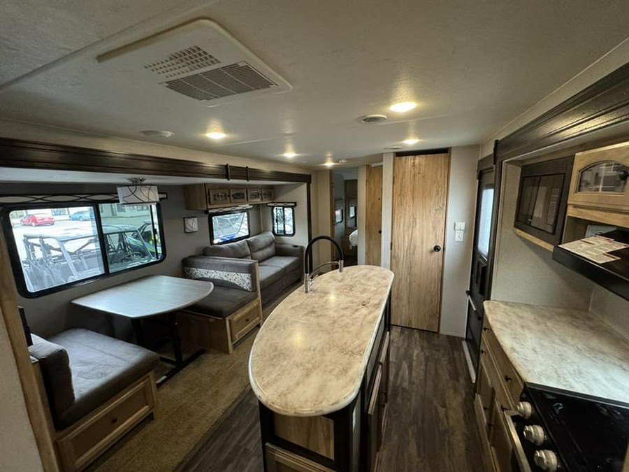 2019 Coachmen Freedom Express Liberty Edition 320BHDSLE