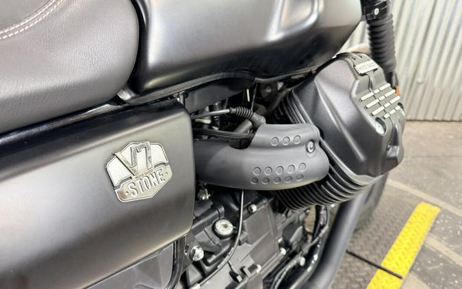 2022 Moto Guzzi V7 Stone E5