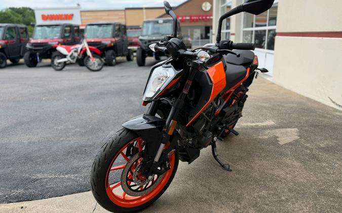 2023 KTM 200 Duke