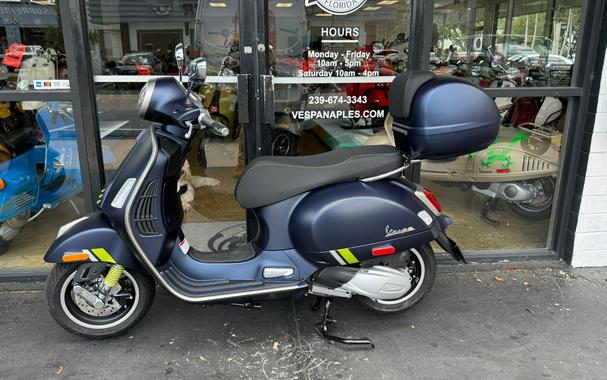 2024 Vespa GTS Super 300 Tech