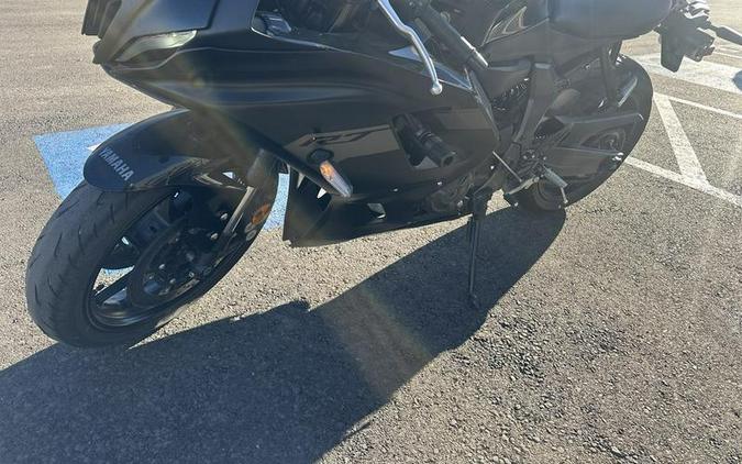 2025 Yamaha YZF-R7