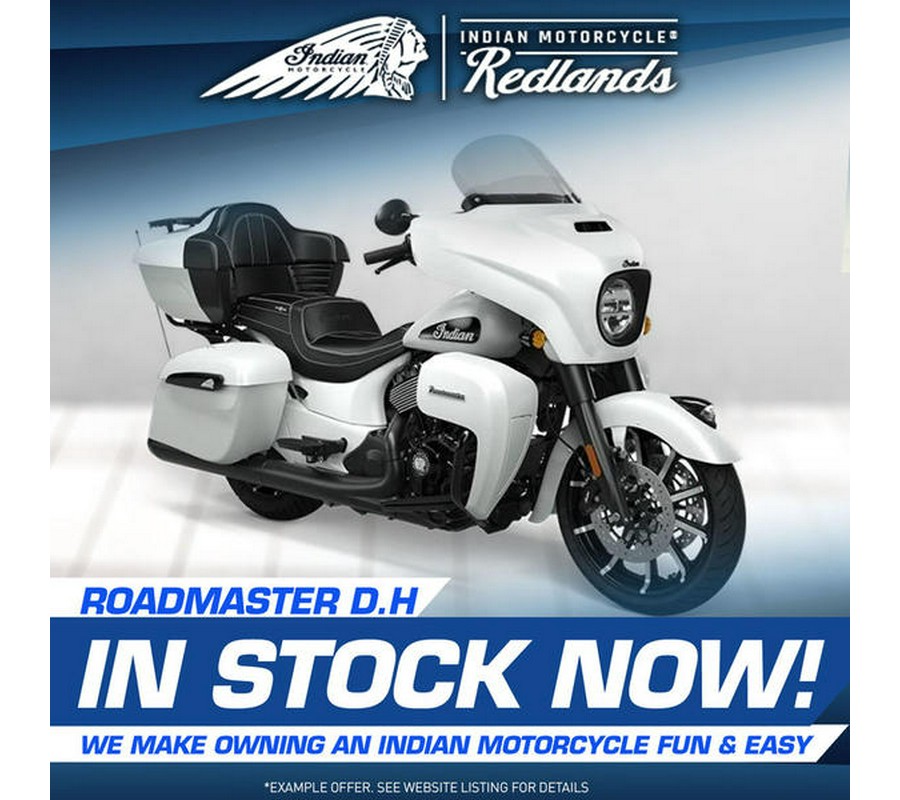 2021 Indian Motorcycle® Roadmaster® Dark Horse® White Smoke