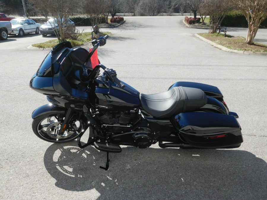 FLTRX 2024 Road Glide®