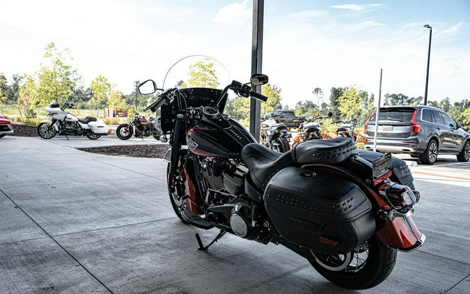 2025 Harley-Davidson® FLHC - Heritage Classic
