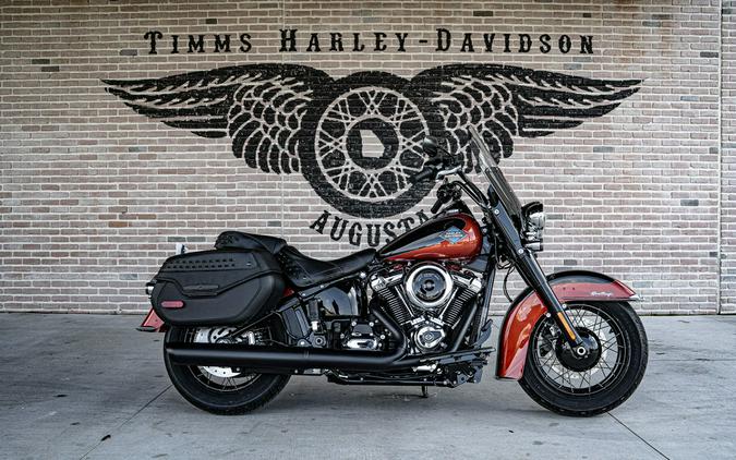 2025 Harley-Davidson® FLHC - Heritage Classic