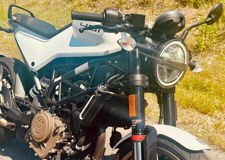 2022 Husqvarna Svartpilen 401